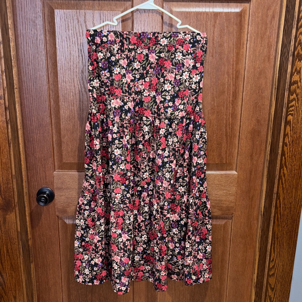 Floral Maxi Skirt - Black and Red